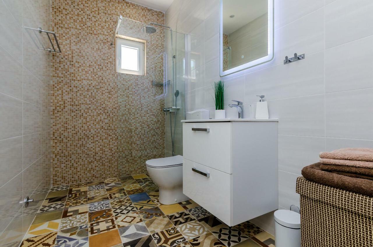 King Suite Млини Екстериор снимка